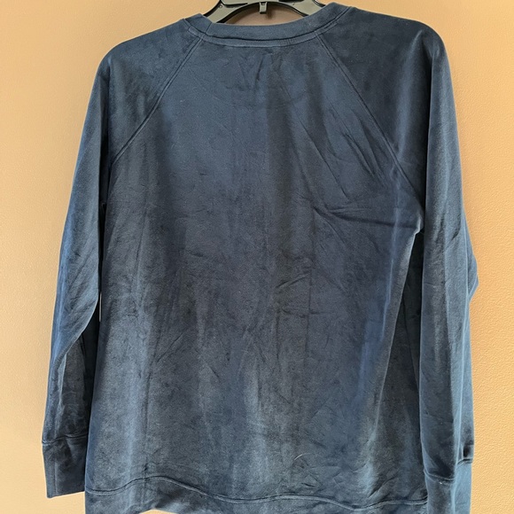 NWT-velour light weight sweatshirt - Picture 2 of 4